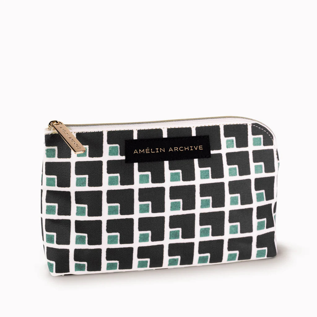 Amelin Squared Pouch
